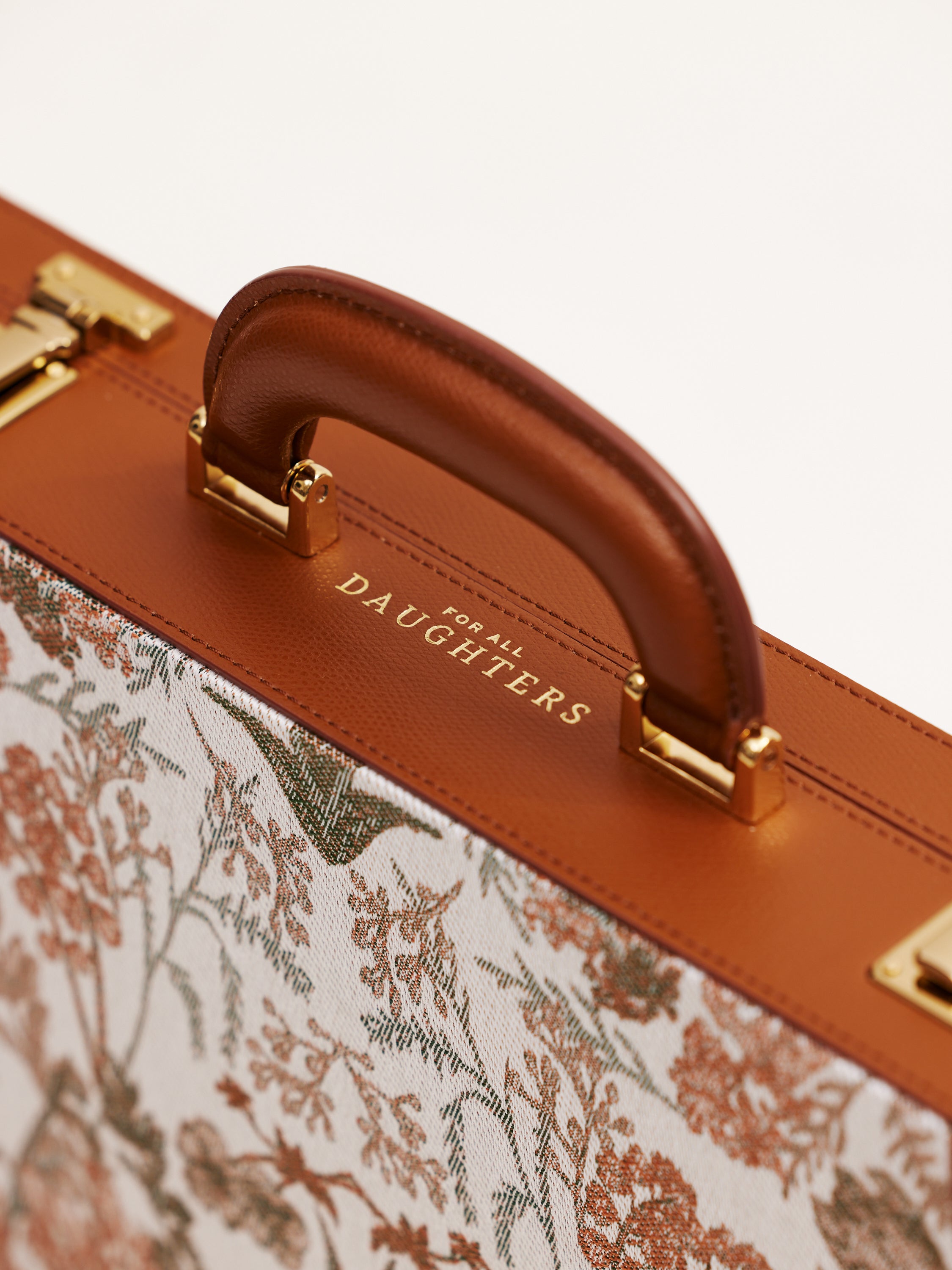 The Heritage Briefcase – Cuoio Scuro