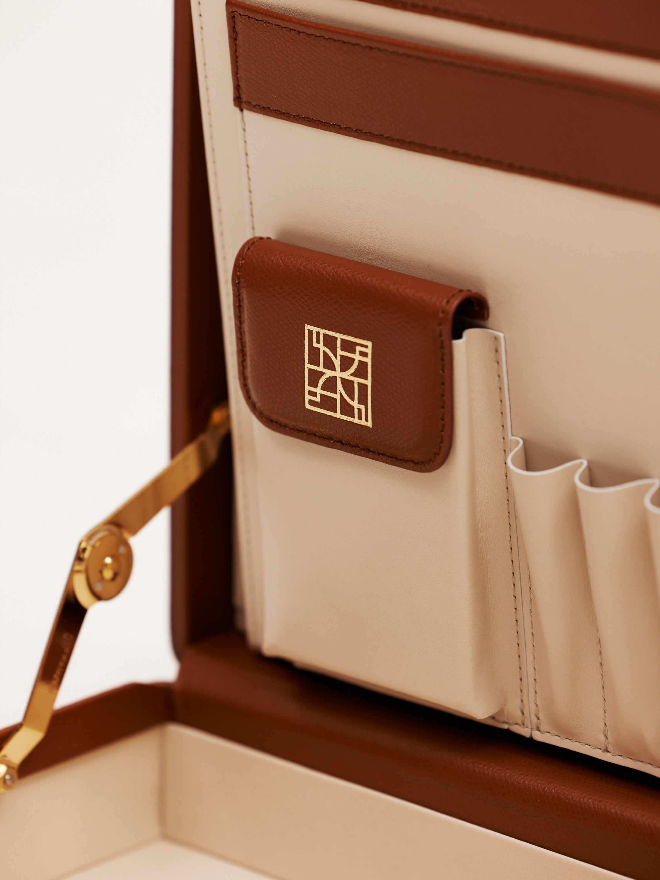 The Heritage Briefcase – Cuoio Scuro